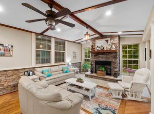 1052 Gravel Hill Rd, Romance, AR 72136