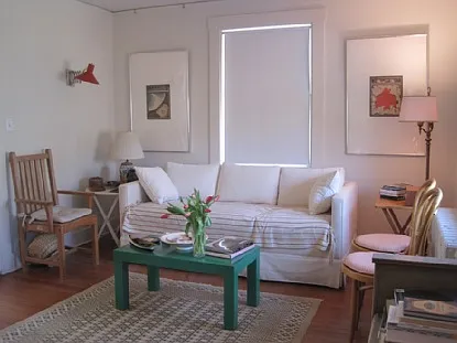 Cozy Cottage in Southampton Village — Photo 4