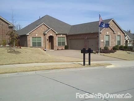 6705 Smoketree Trail