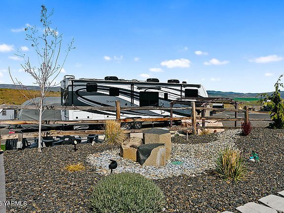 4th image of 1769 Naches Wenas Rd #41