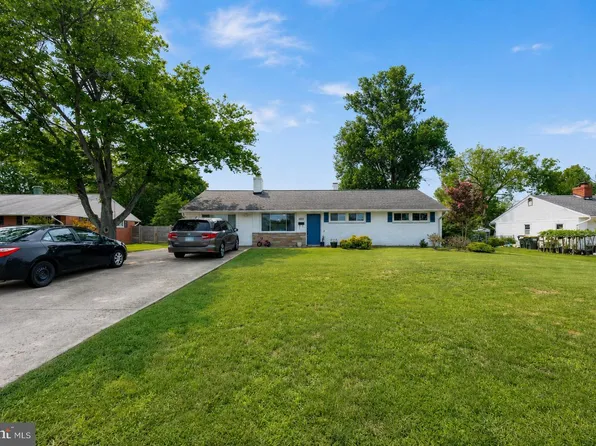 4803 Apple Tree Dr, Alexandria, VA 22310