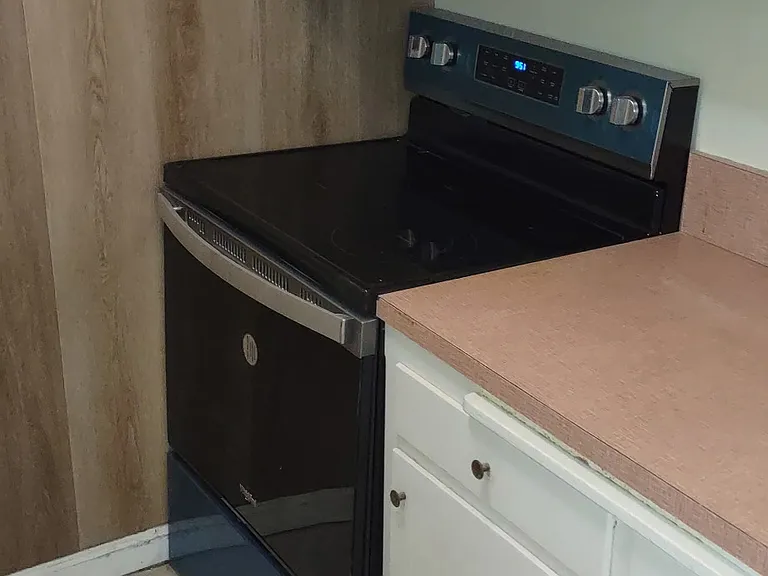 1735 Highland Pl #28 — Photo 5