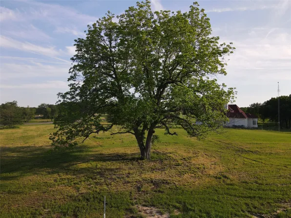 290 Wildflower Way, Dodd City, TX 75438
