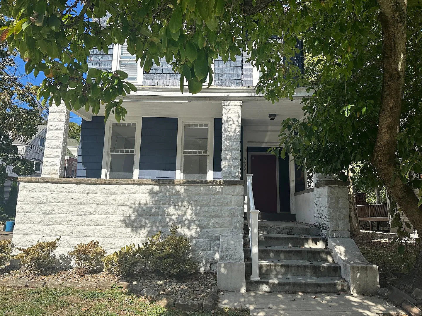 Shadyside * Large 4 Bedroom House For Rent * Incredible Location * Walk to Shopping * Renovated *... — Photo 3