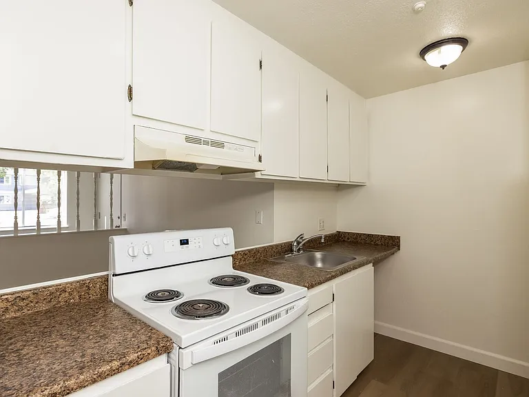 2354 Heidi Pl — Photo 10