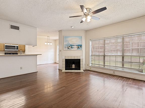 3rd image of 7151 Gaston Ave APT 802