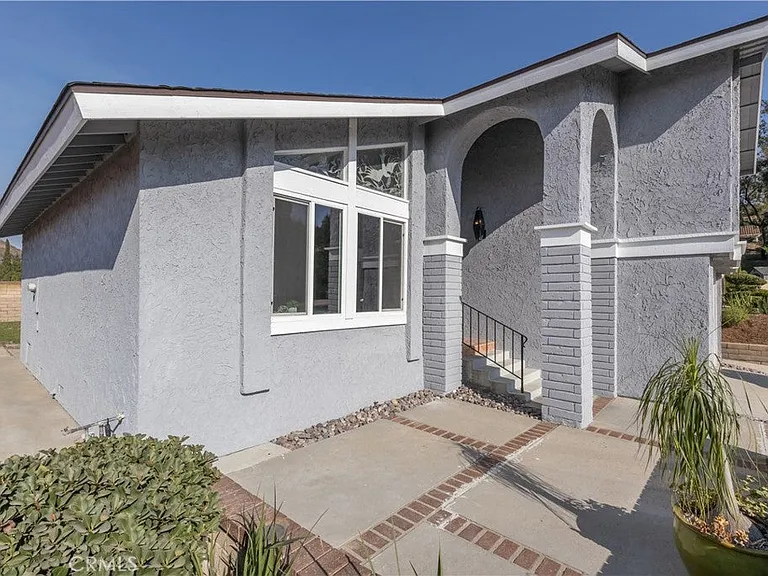980 S Loyola Dr — Photo 44