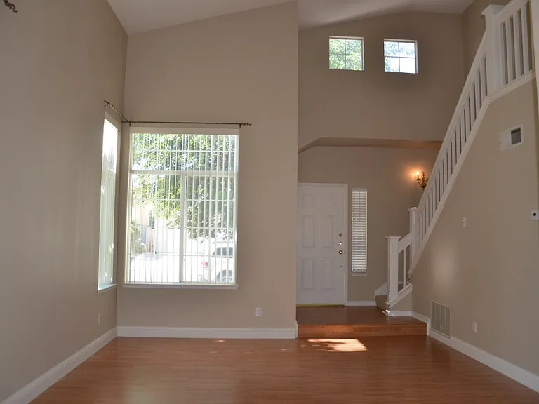 845 Shelborne Dr — Photo 12