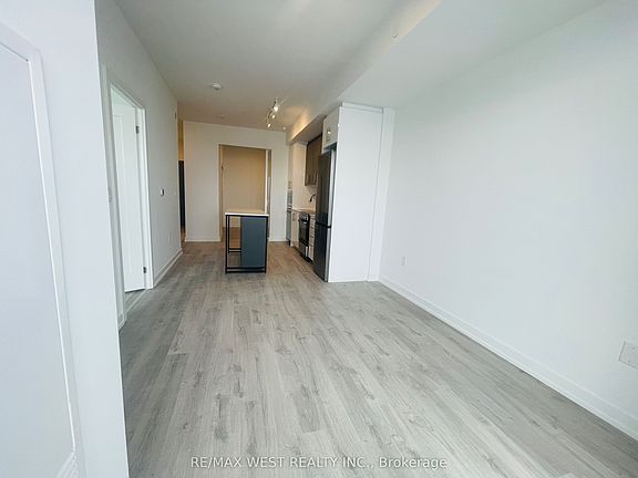 4th image of 9763 Markham Rd #908