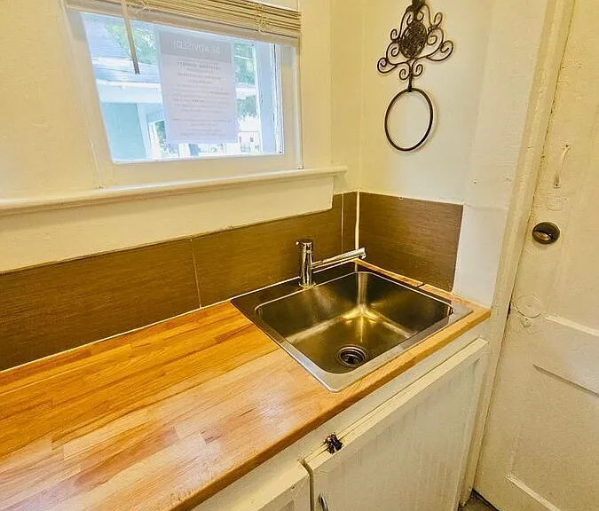 2301 N Jefferson St #3 — Photo 11