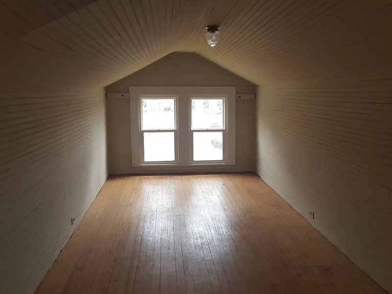 900 Walnut Ave — Photo 13