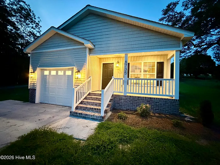 6735 Hill St — Photo 8