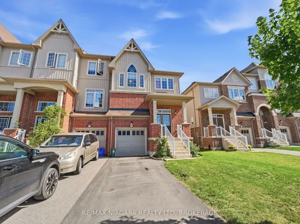 4032 Fracchioni Dr, Lincoln, ON L3J 0R6