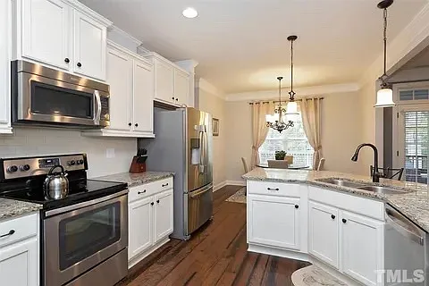 2950 Candlehurst Ln — Photo 10