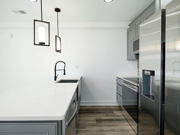 4th image of 1928 N 2nd St APT 1