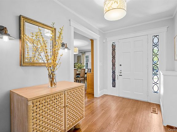 4th image of 30 Kilmer Road
