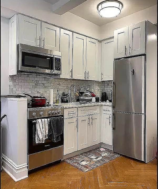 1st image of 134 W 58th St APT 602