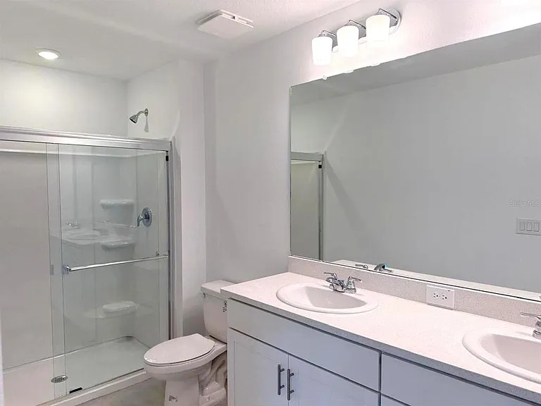 2081 Hallier Cv — Photo 20