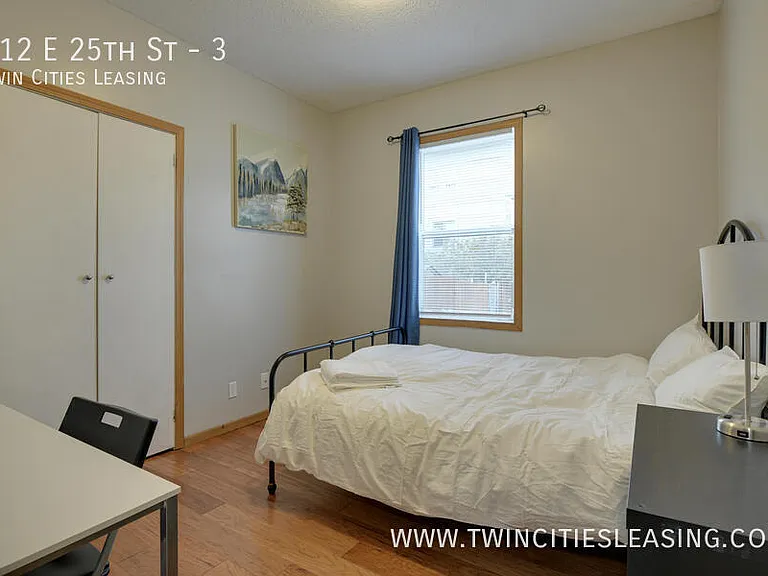912 E 25th St #3 — Photo 11