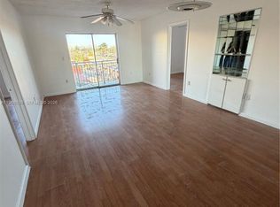 4713 NW 7th St APT 409-1, Miami, FL 33126