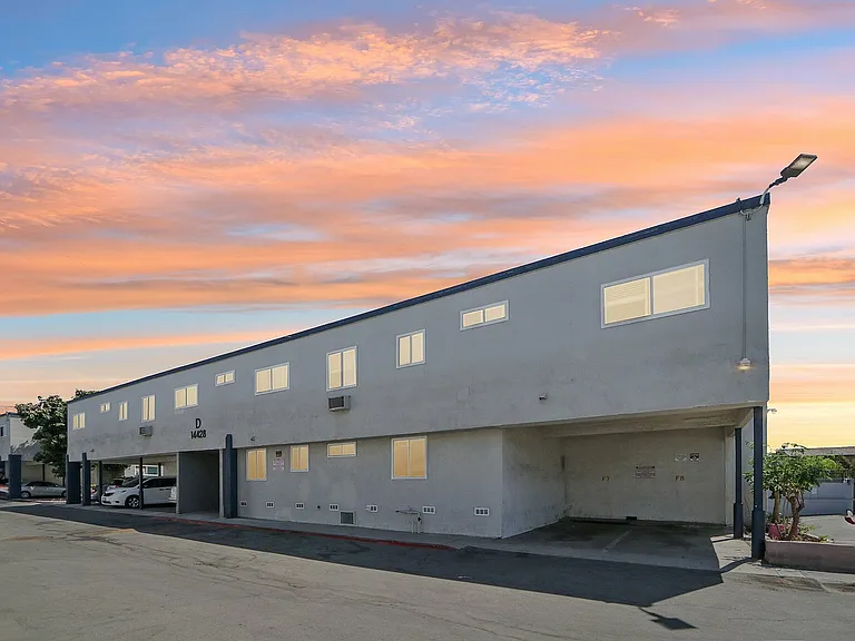 Aurora Vista