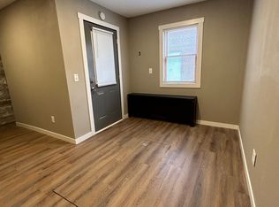 313 Main St APT 8, Onalaska, WI 54650