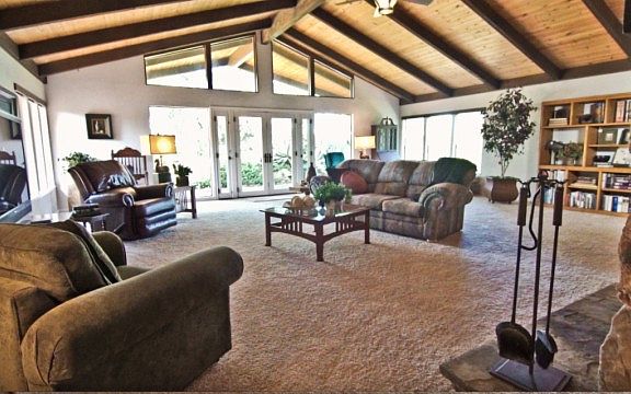 3rd image of 881 Vineyard Hill Dr