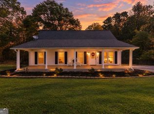 9815 Waldrip Rd, Gainesville, GA 30506