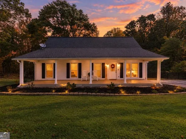 9815 Waldrip Rd, Gainesville, GA 30506