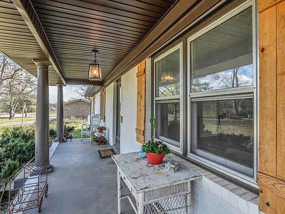 3rd image of 1261 Harrison Rd