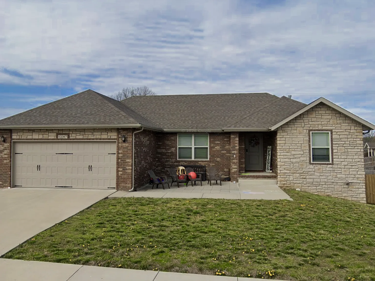 5 bed, 2678 sqft, $3,000 — Photo 1