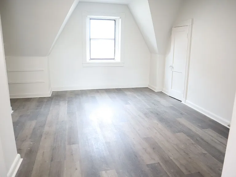 1303 N Charles St — Photo 7