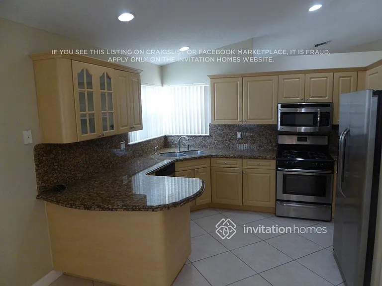 2270 NW 139th Ave — Photo 3