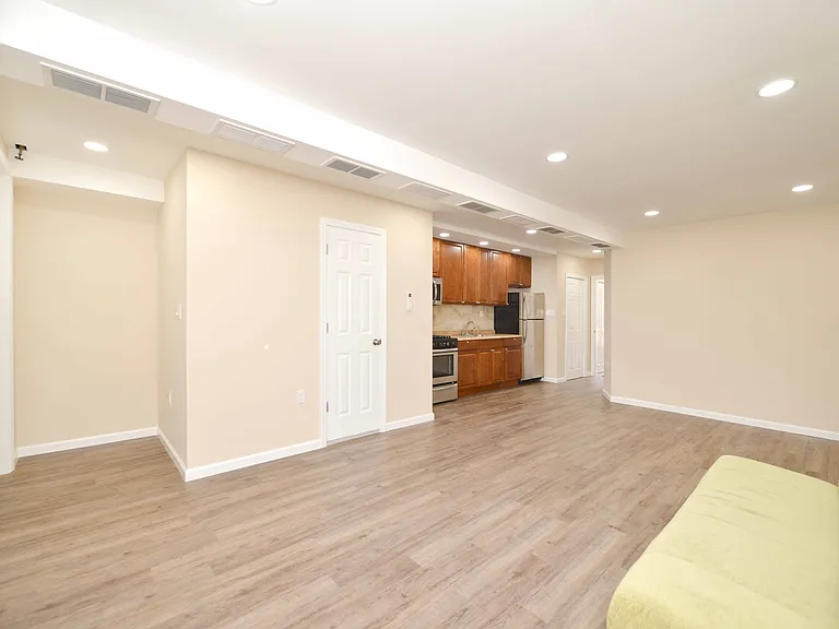 2829 Batchelder St #A — Photo 2