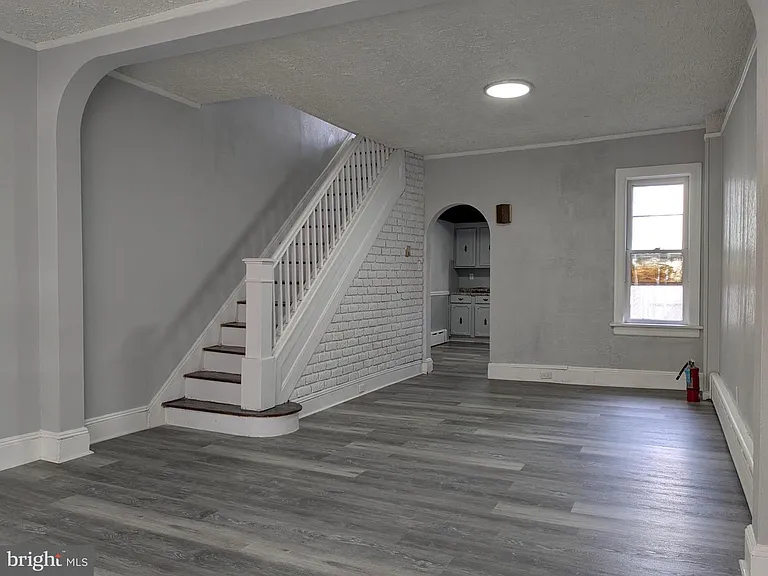72 Washington St — Photo 2