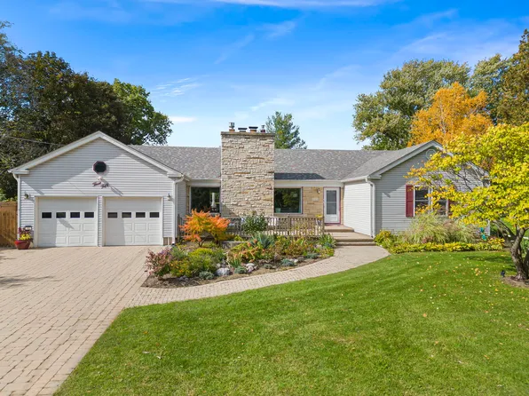 350 N Lincolnway, North Aurora, IL 60542