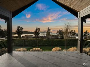 873 Chuckanut Dr, Bellingham, WA 98229