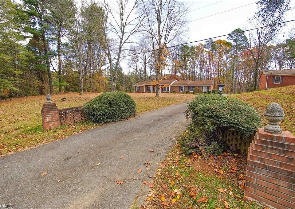 1st image of 3365 New Walkertown Rd