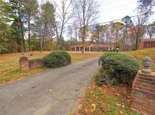 3365 New Walkertown Rd, Winston Salem, NC 27105
