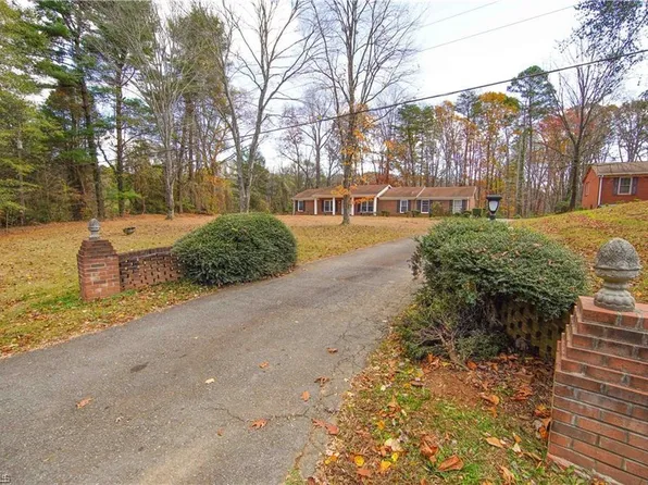 3365 New Walkertown Rd, Winston Salem, NC 27105