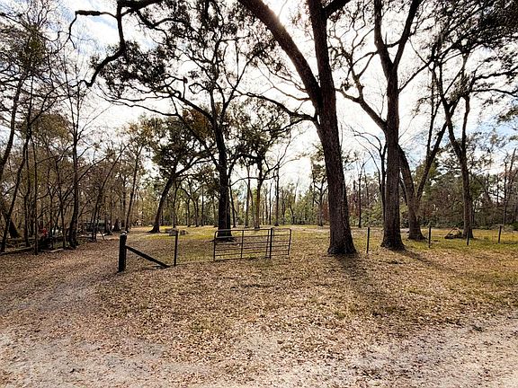 5th image of 292nd St Lot 16