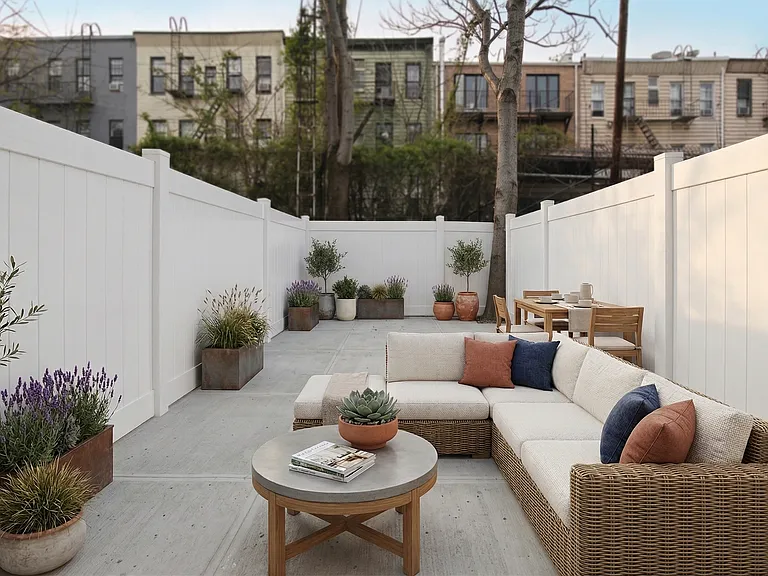 767 Hart St #1RB — Photo 1