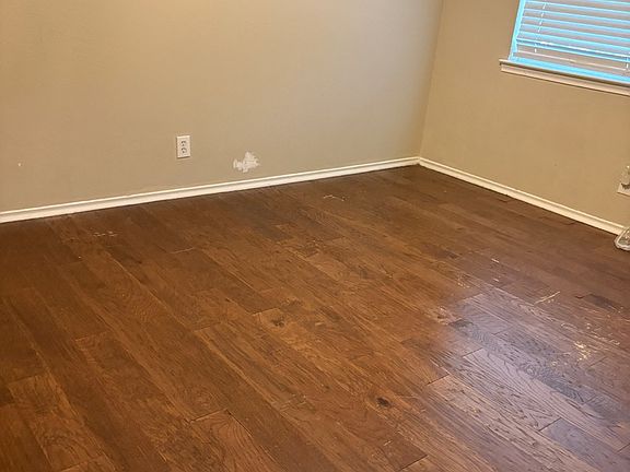 5th image of 2206 W Hickory St APT 11