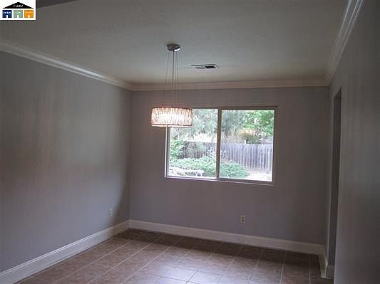 2nd image of 545 Old Farm Ct