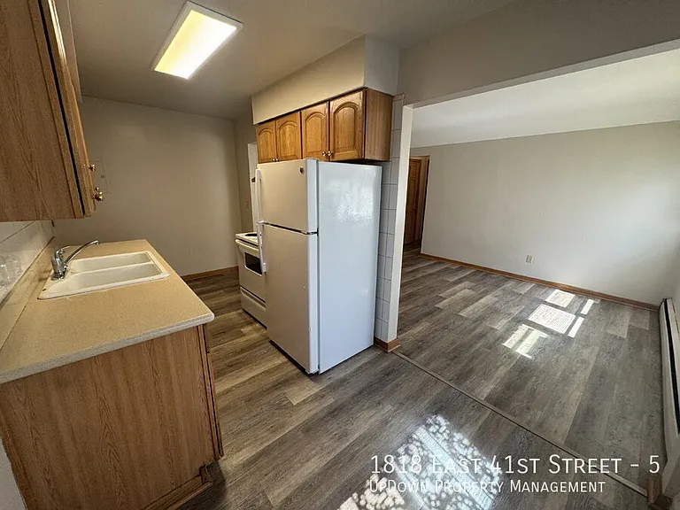 1818 E 41st St #5 — Photo 13