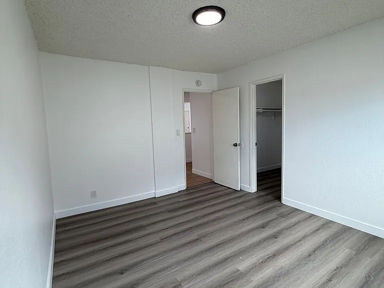 1414-1434 S Raitt St #1419 — Photo 8