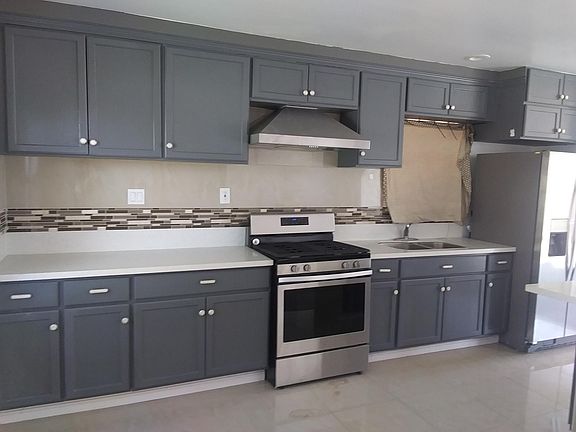 3rd image of 1324 S Leland Ave