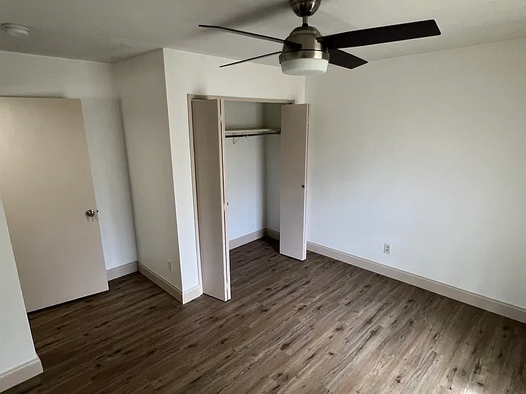 5217 Gates Dr — Photo 14