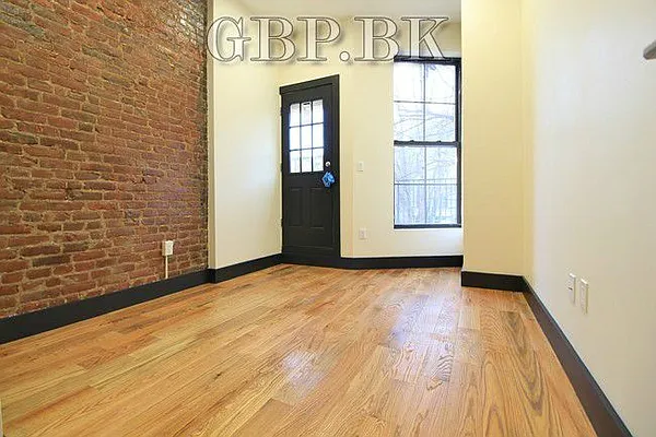 Rented by null | media 49