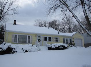 16 Ridgewood Cir, Lawrence, MA 01843